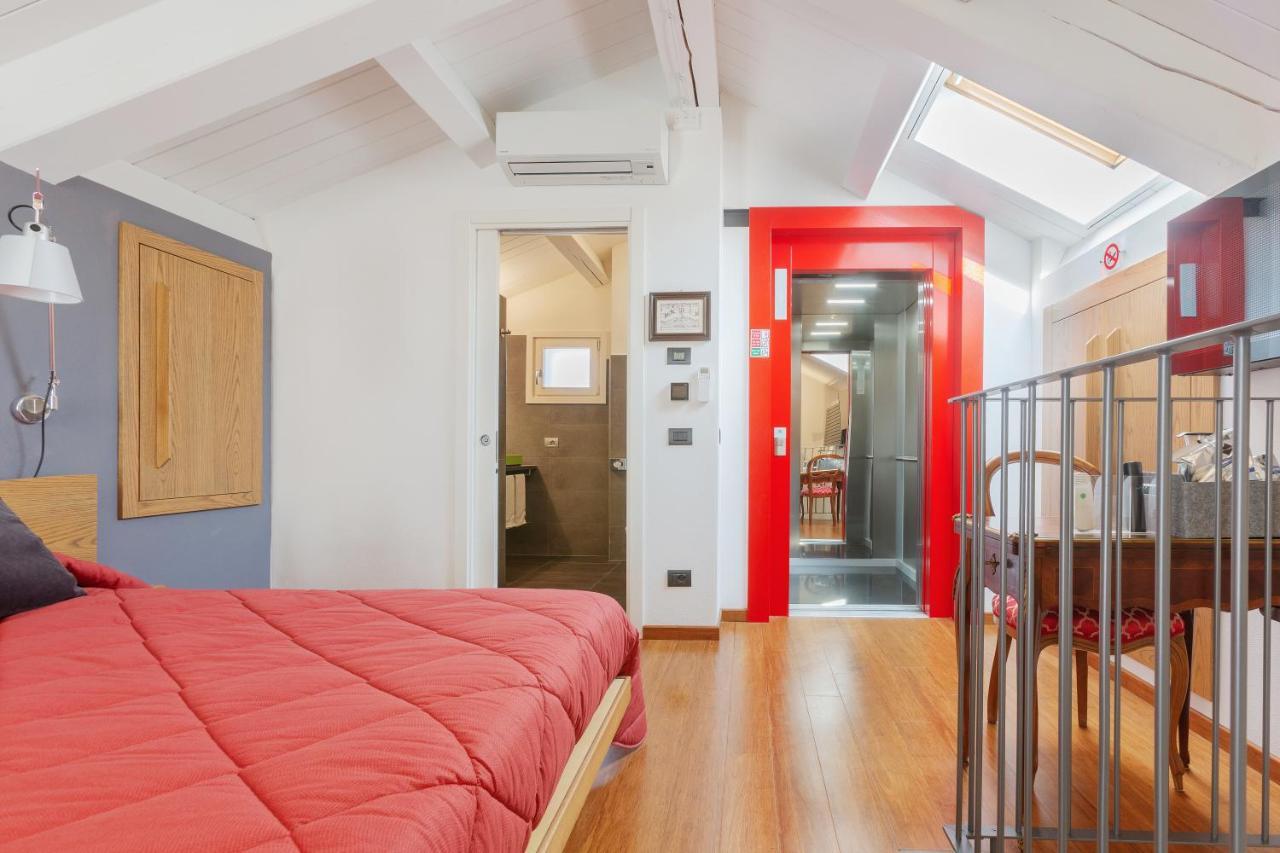 Malagigi Guest House Ferrara Eksteriør billede